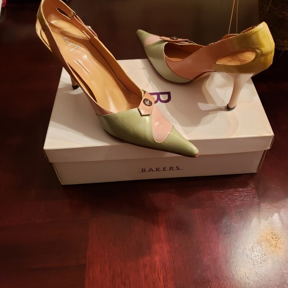 Shoes - Picture 2 of 2